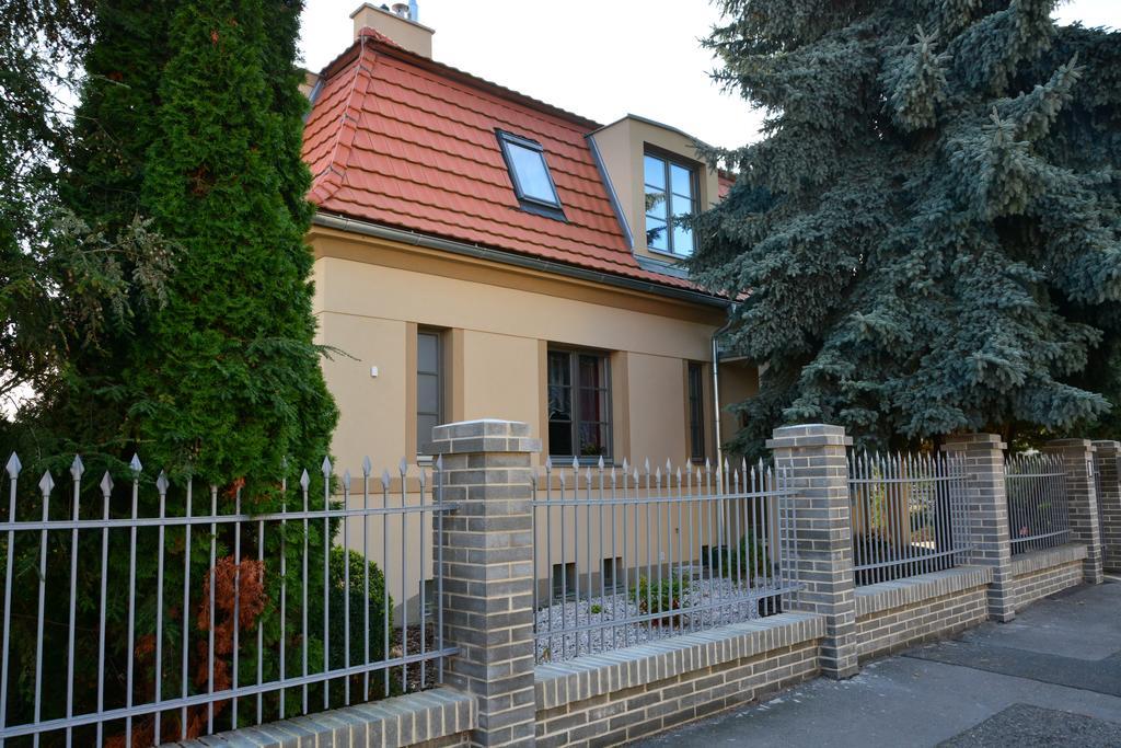Vila Krocinka Prague Exterior photo